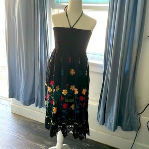 Beautiful embroidered floral dress can be worn 3 different ways